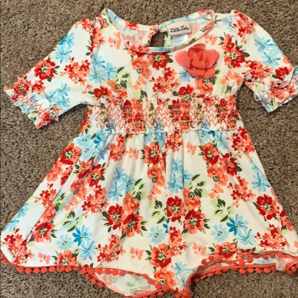 ☀️Little Lass girls size 5 top